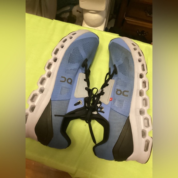 - OC  sneakers Sz 11 - Picture 7 of 11